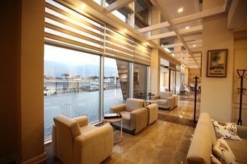Koeklue Suit Otel Kocabas Екстериор снимка